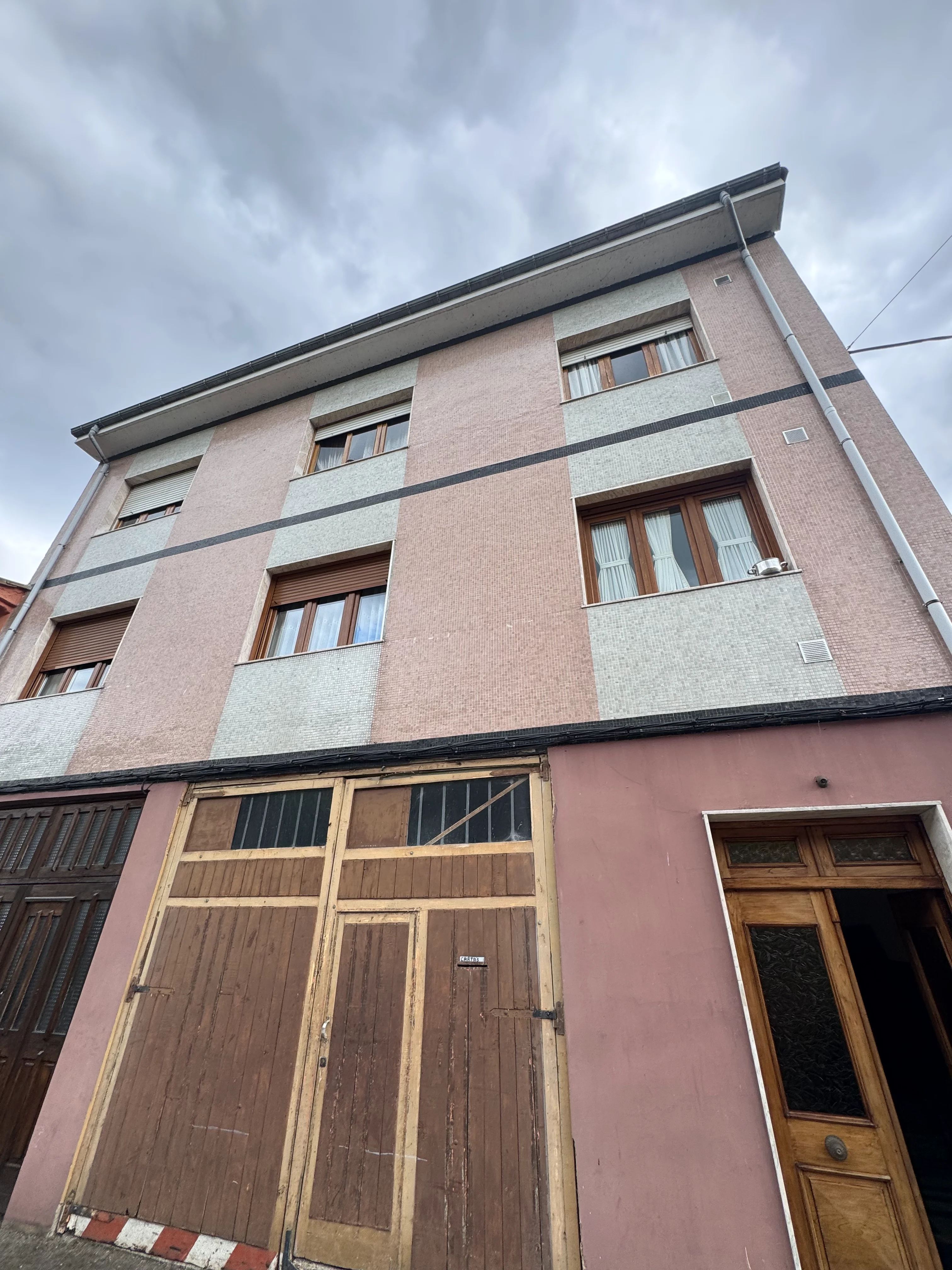 Piso en venta en Muñera, Laviana, Asturias. — foto 1