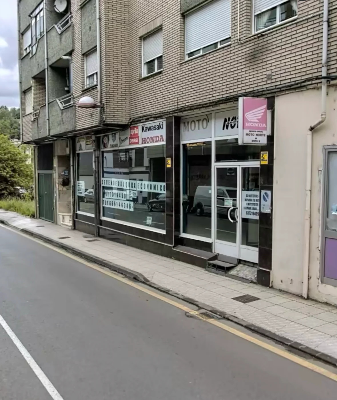 LOCAL COMERCIAL, LAVIANA — foto 1